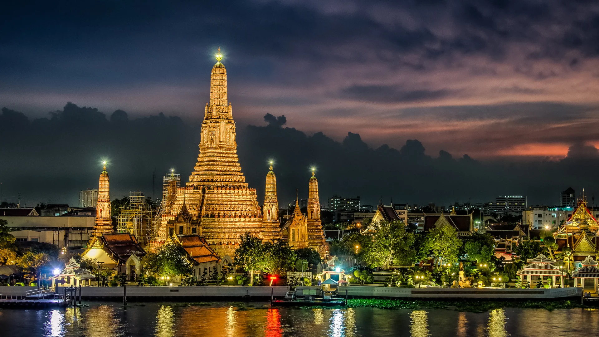 Pulzujúci Bangkok